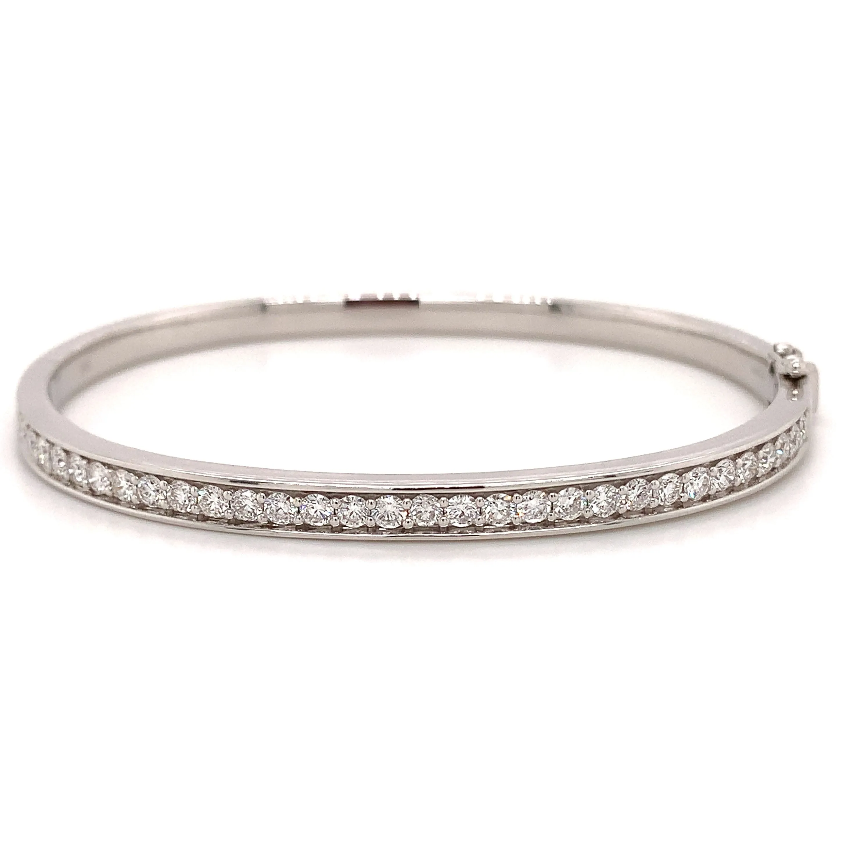 1.52ctw Diamond White Gold Bangle Bracelet