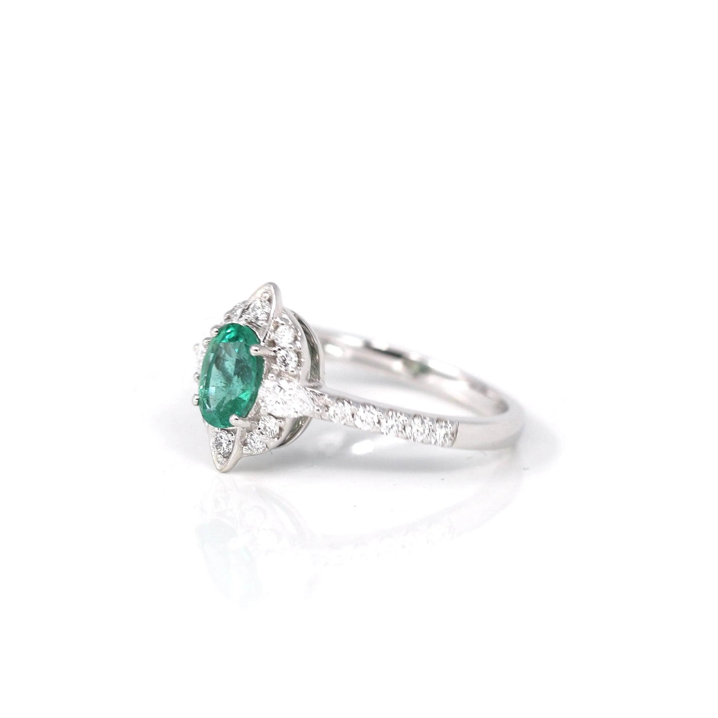 18k White Gold Natural Emerald Ring with Diamonds