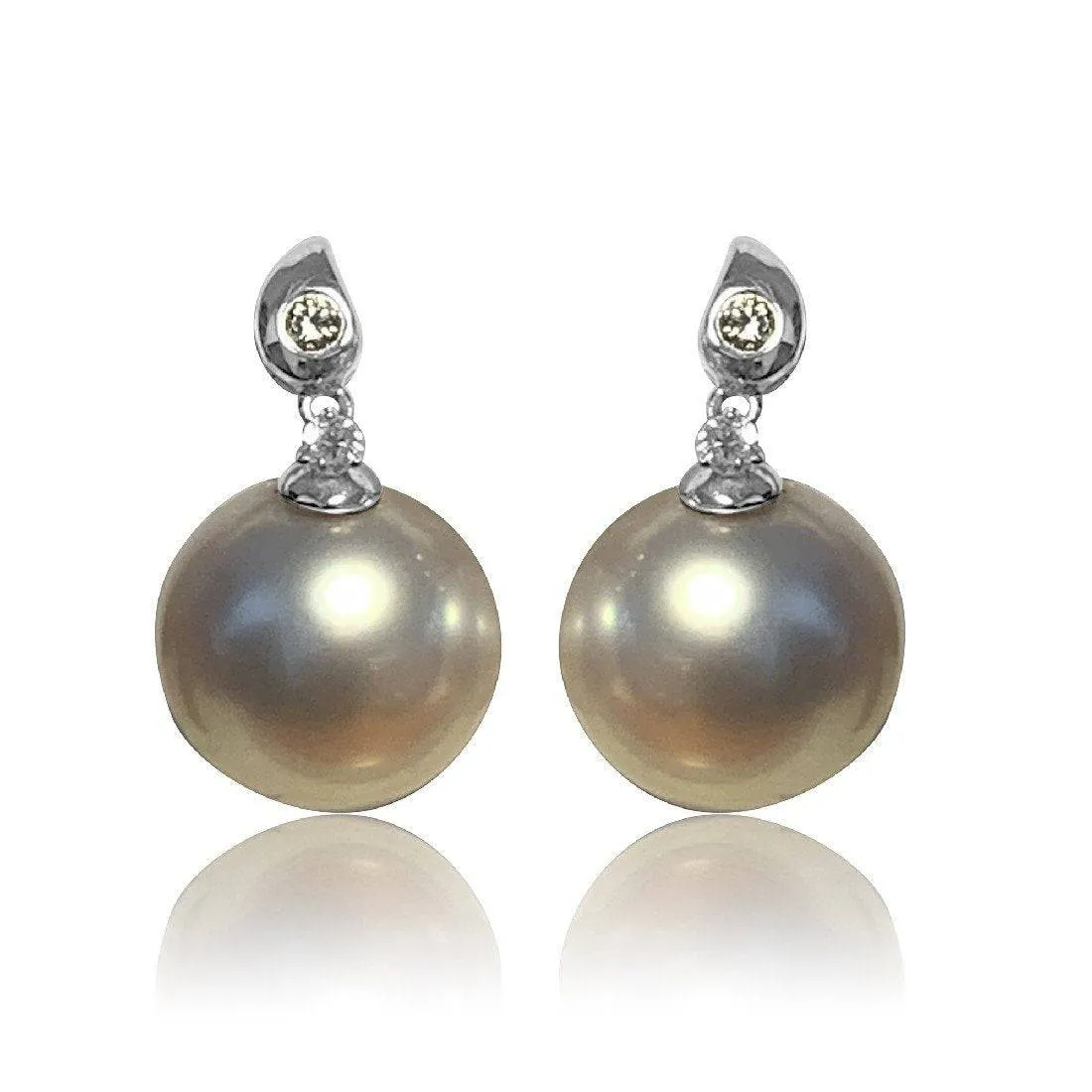 18kt White Gold earrings with Pearls