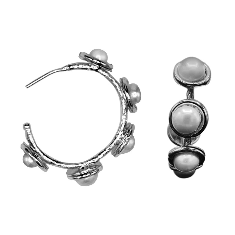 350-01-S-SMALL | BEZEL PEARL HOOP EARRING ON SILVER