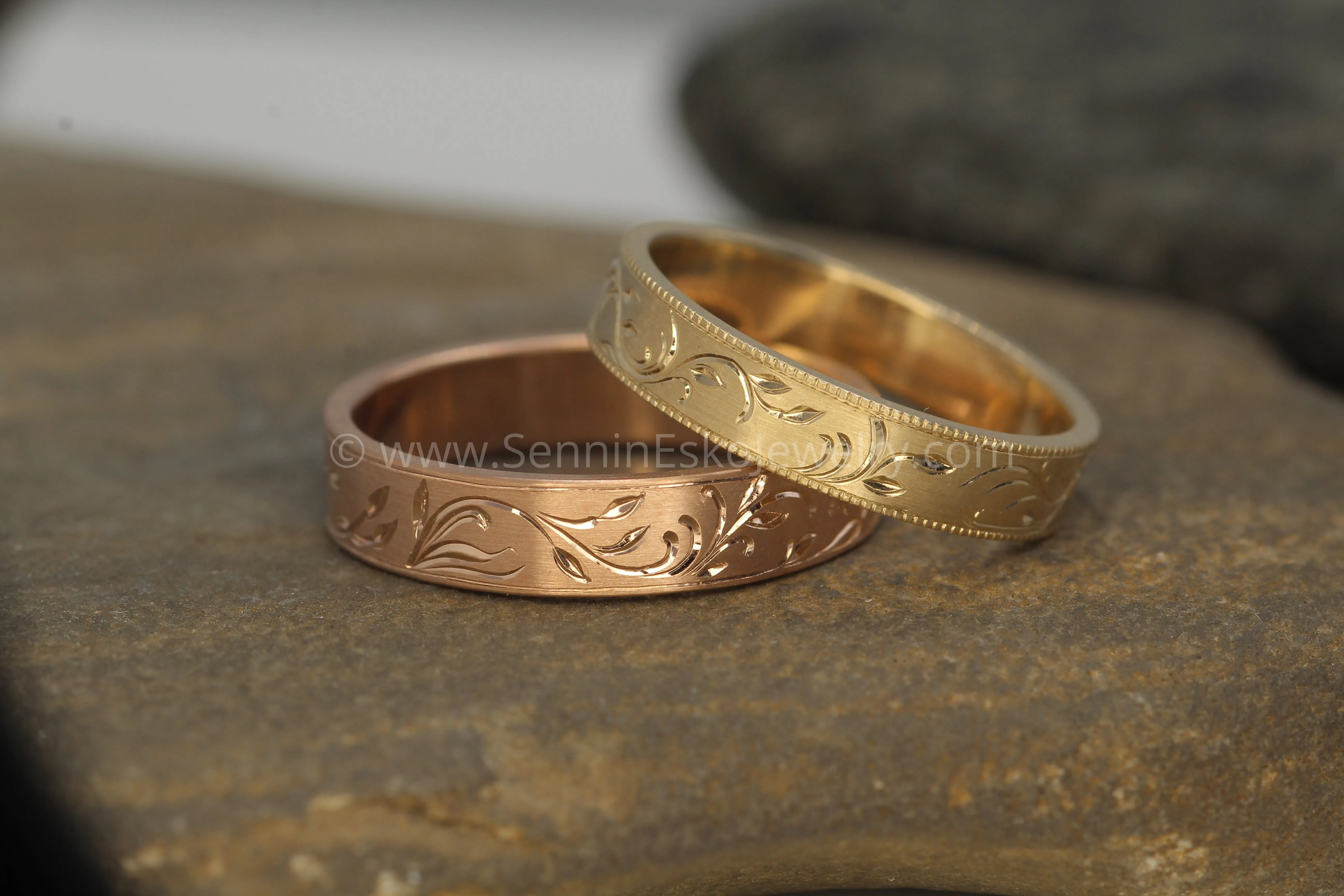 4x1mm Branches and Leaves Variation 1 14kt Yellow Gold Bright Cut Engraved Band