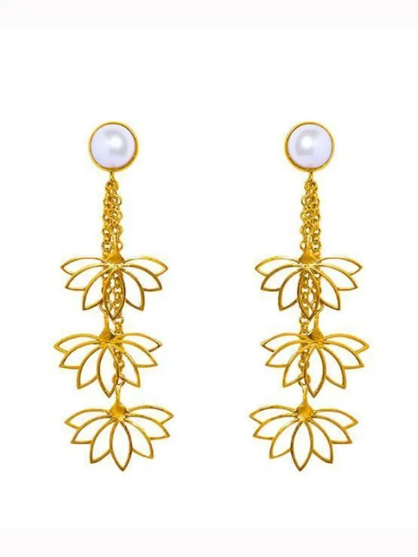 Aditi Bhatt - Lotus and pearl earrings