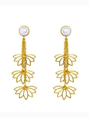 Aditi Bhatt - Lotus and pearl earrings