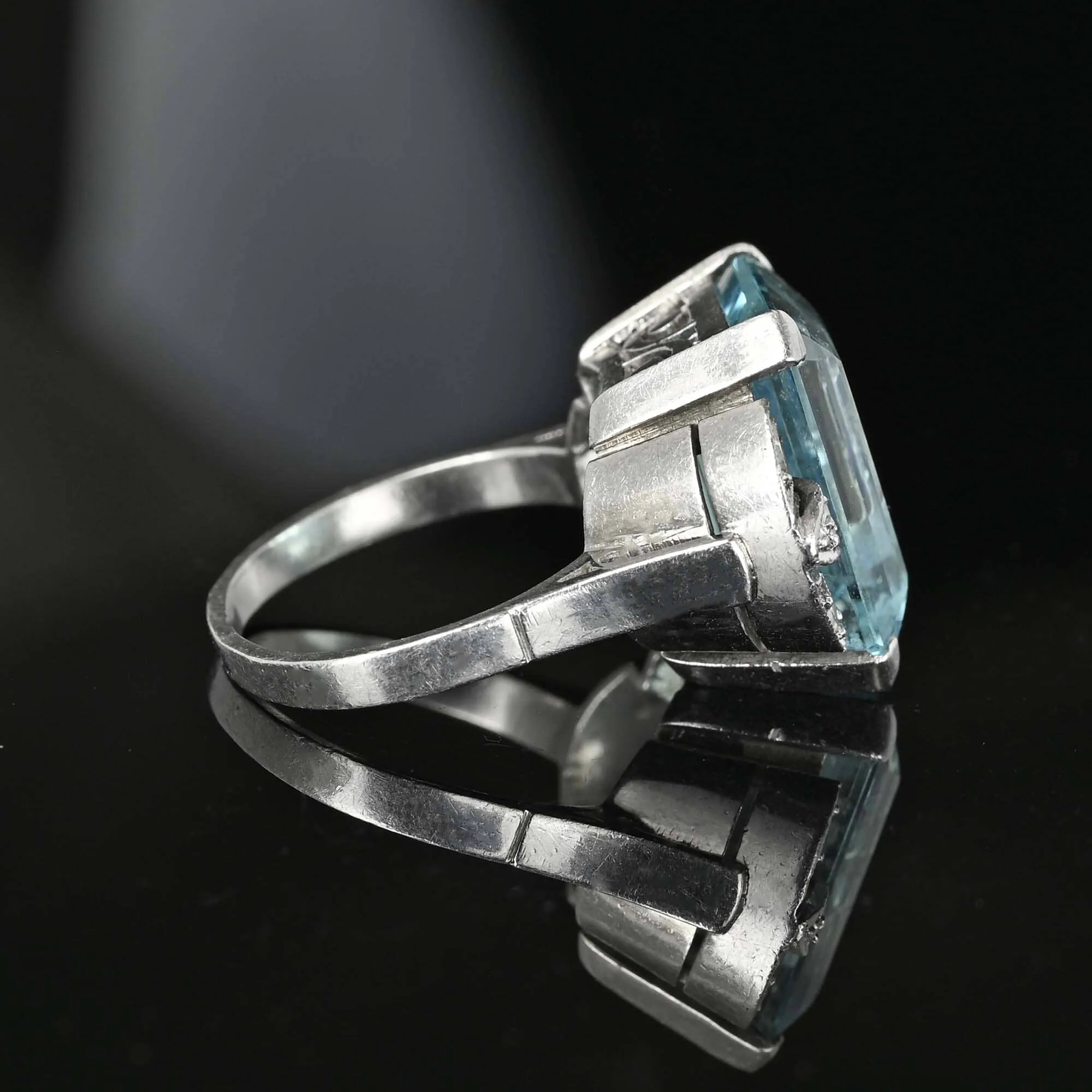 Art Deco Platinum Diamond Aquamarine Ring