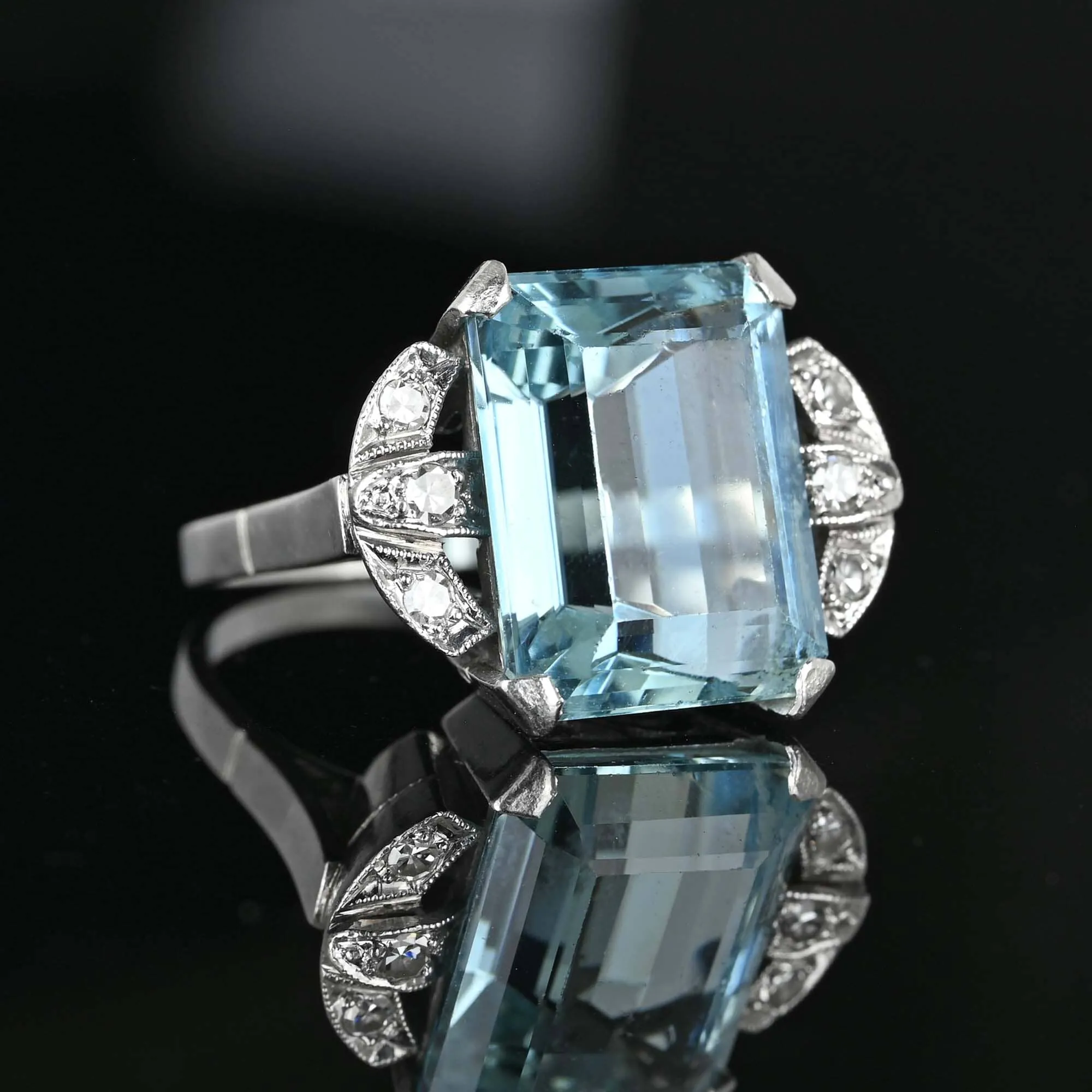 Art Deco Platinum Diamond Aquamarine Ring