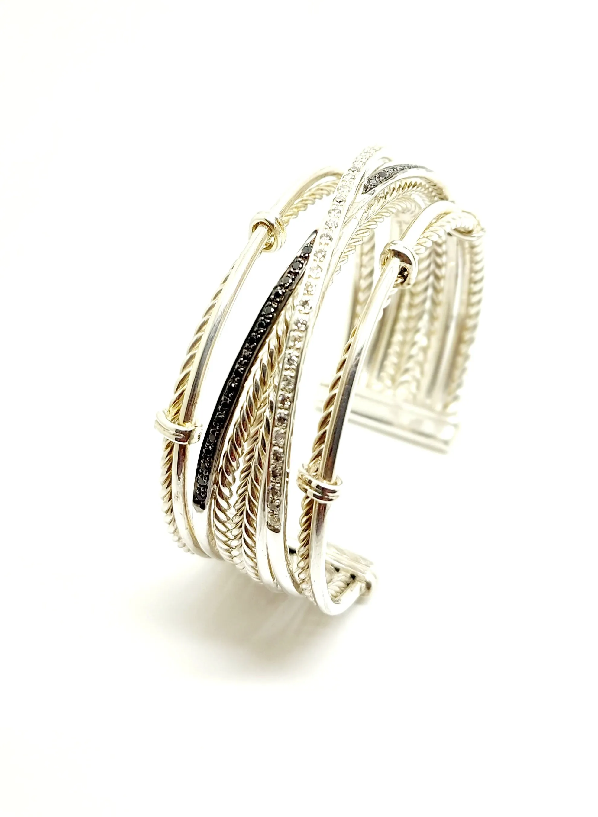 BLACK AND WHITE DIAMOND INTERTWINED BANGLE