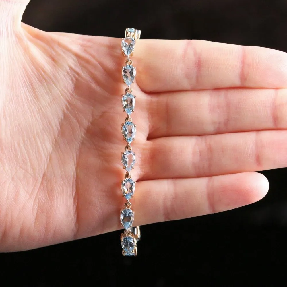 Blue Topaz 9Ct Yellow Gold Bracelet Over 12Ct Of Topaz