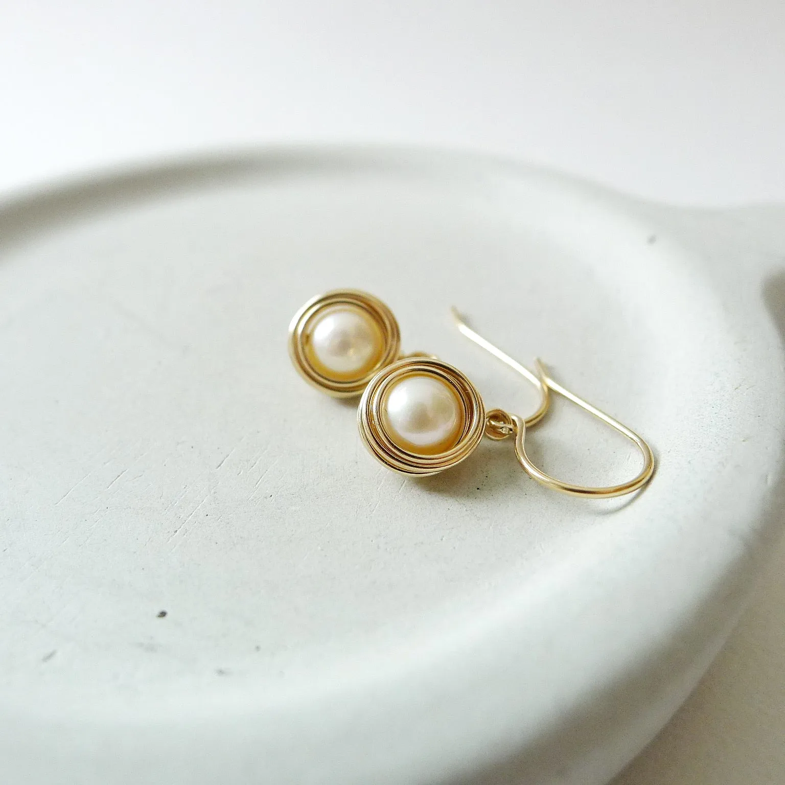 Brenna Earrings / Freshwater Pearl