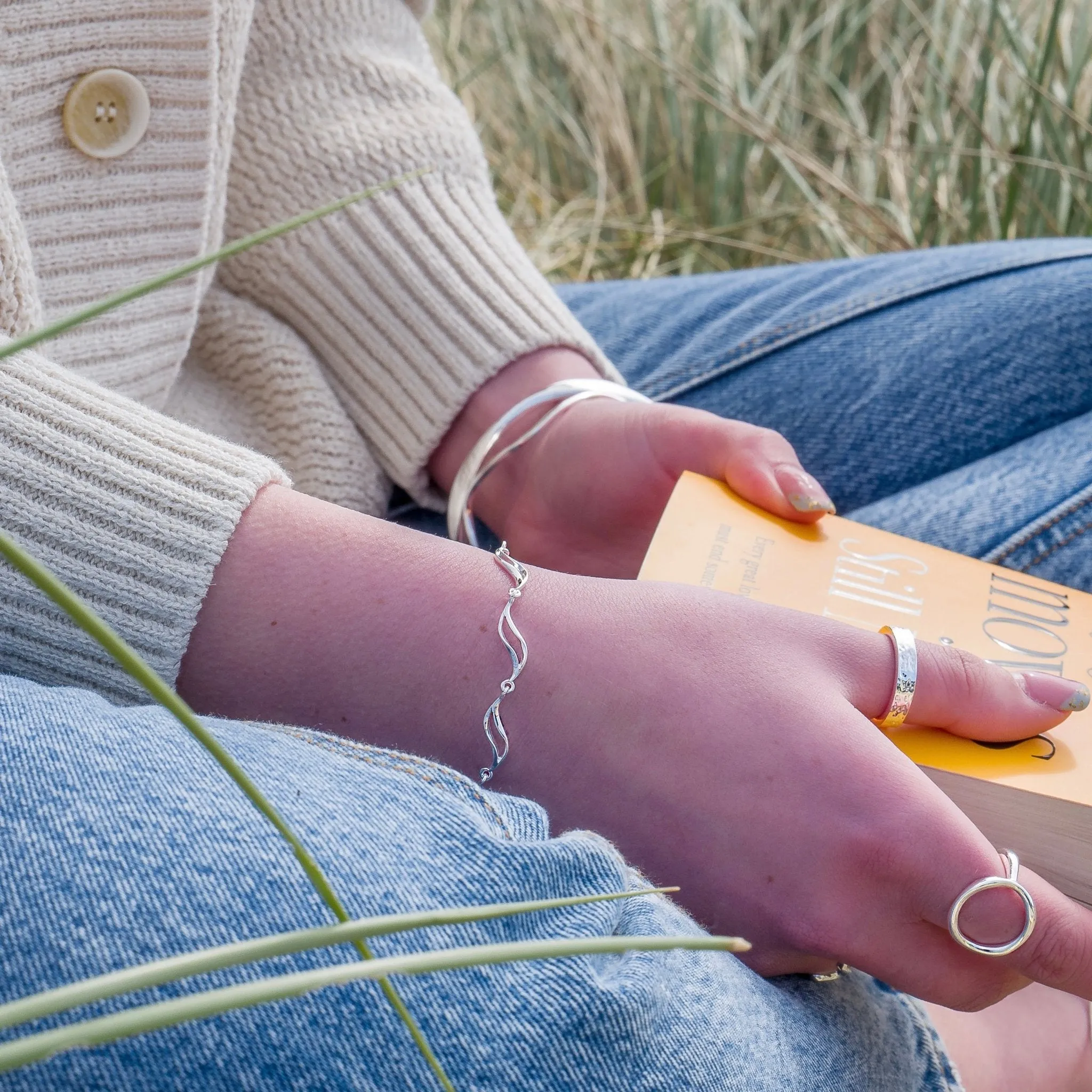 Flowing Waves Bracelet