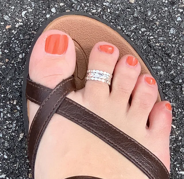 Hula Lei Sterling Toe Ring