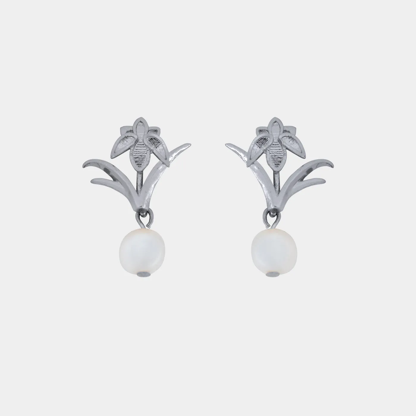 Iris pearl Earrings