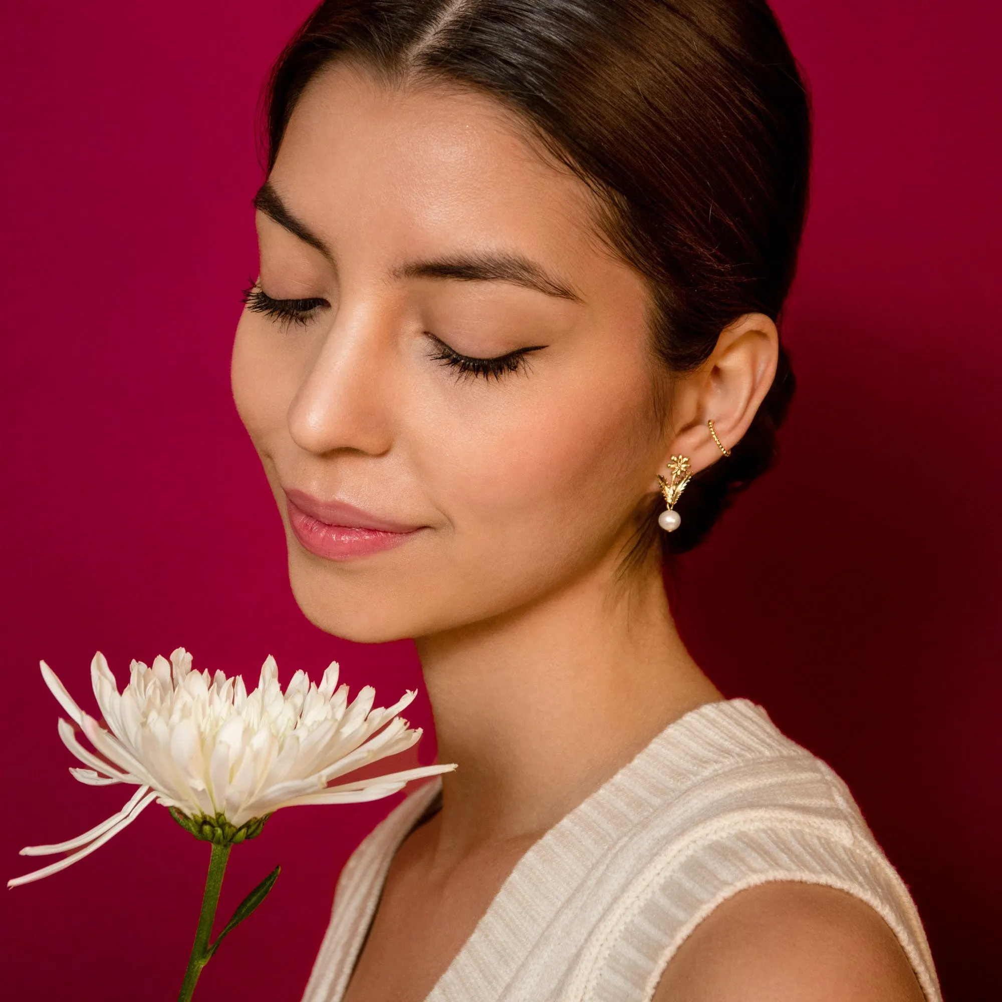 Lobelia Pearl Earrings