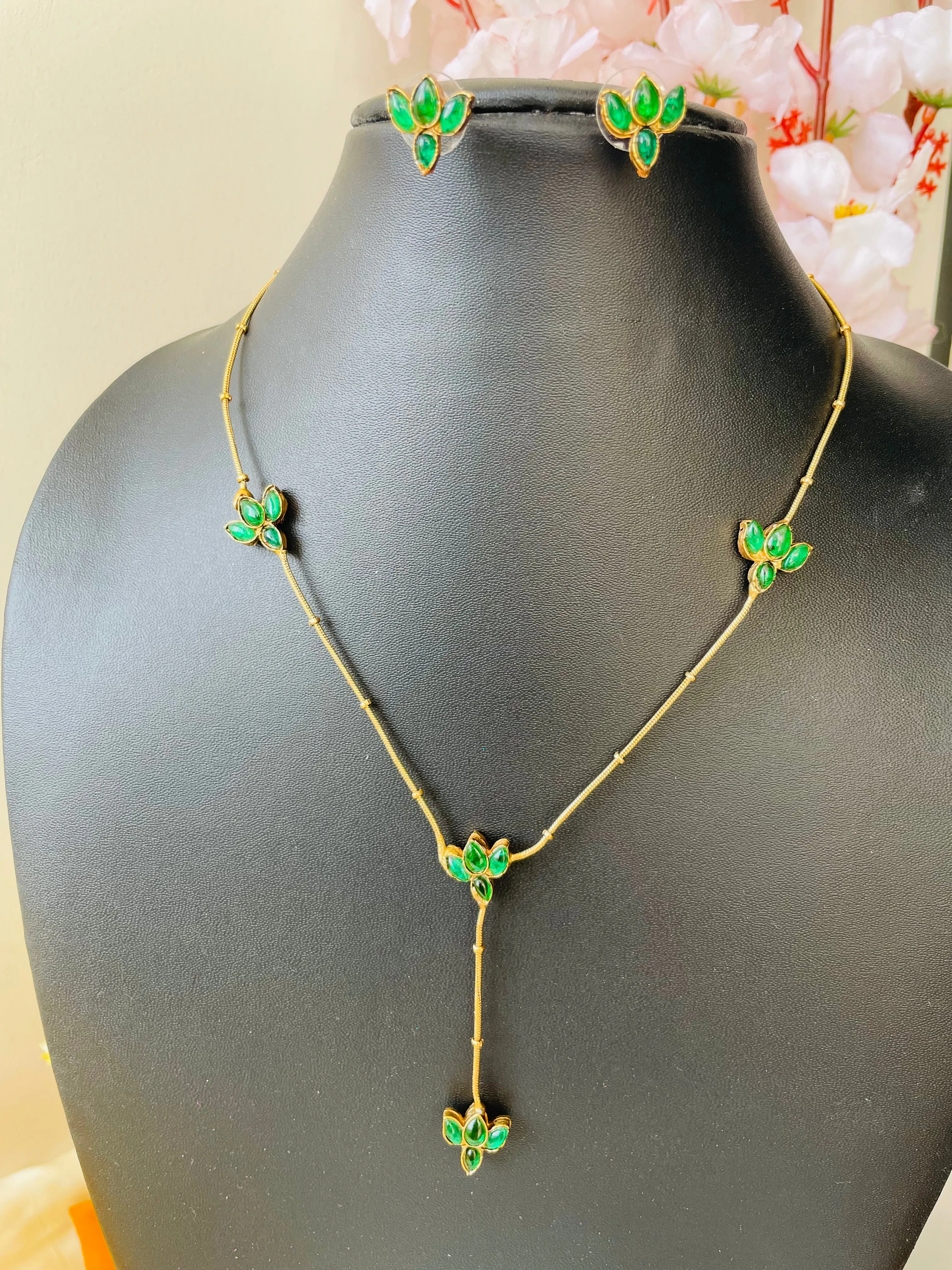 LOTUS MULTI NECKLACE