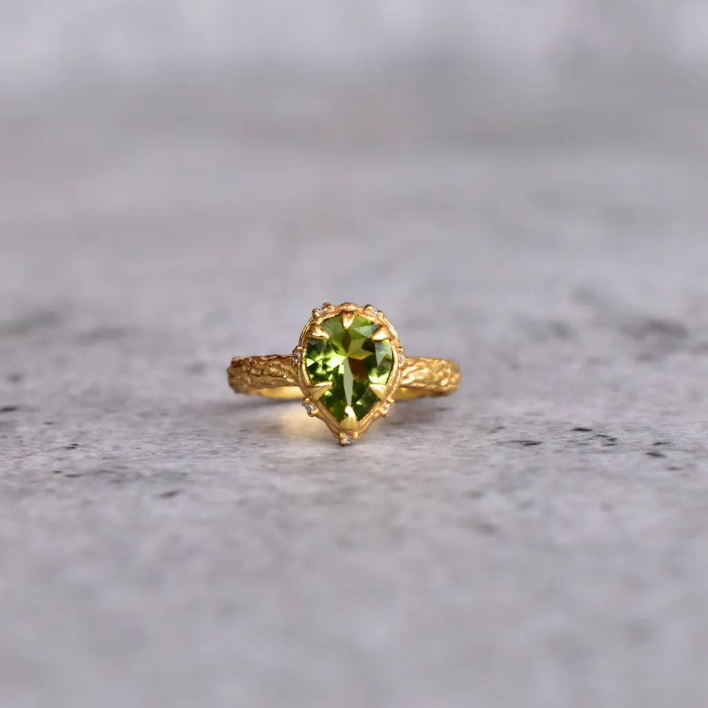 Nature's Twig - Peridot Delight Ring