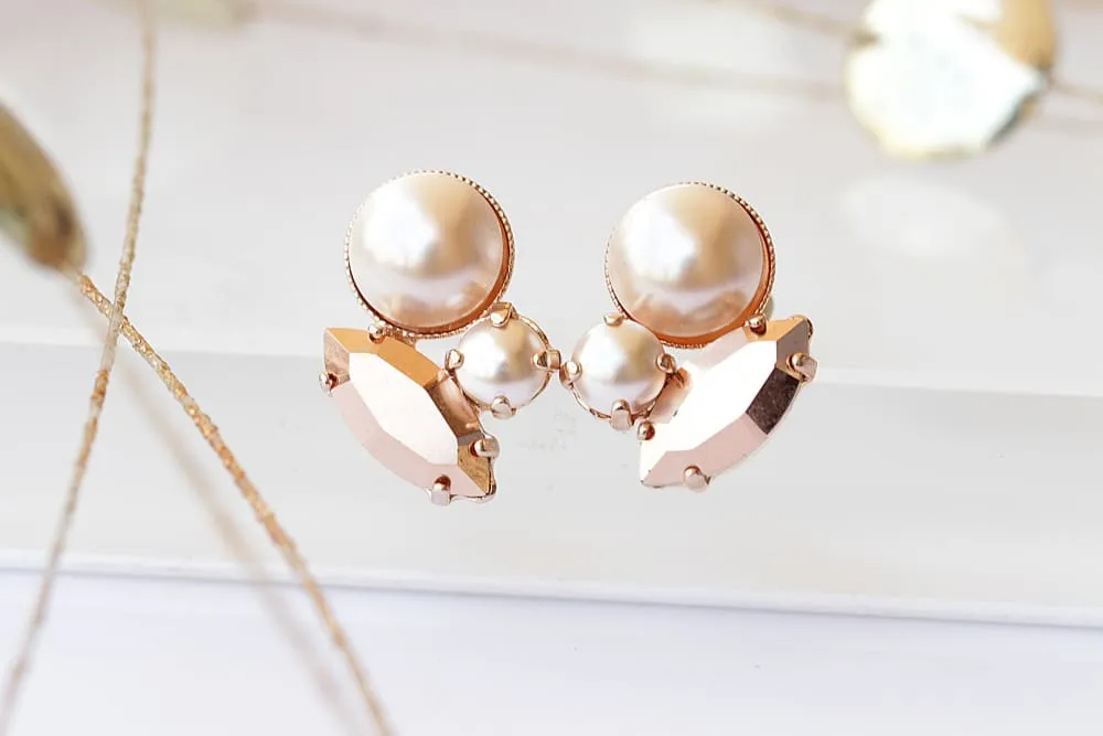 PEACH PEARL EARRING