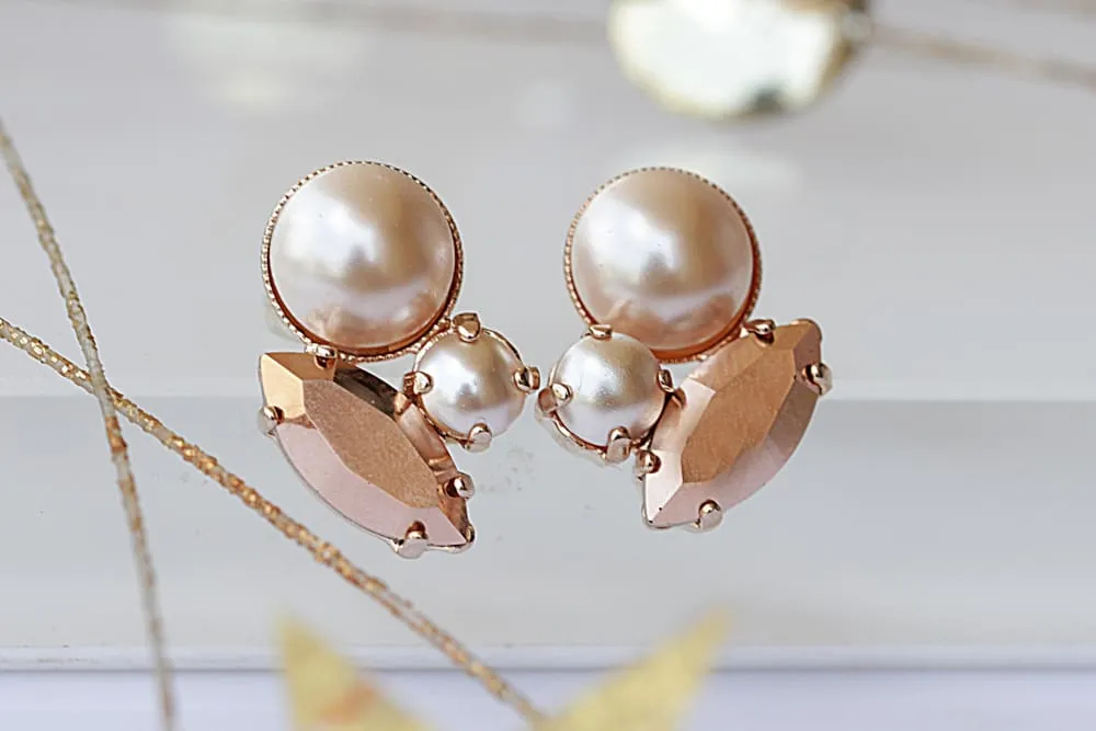 PEACH PEARL EARRING