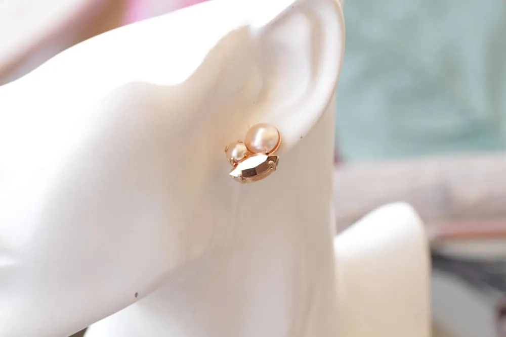 PEACH PEARL EARRING