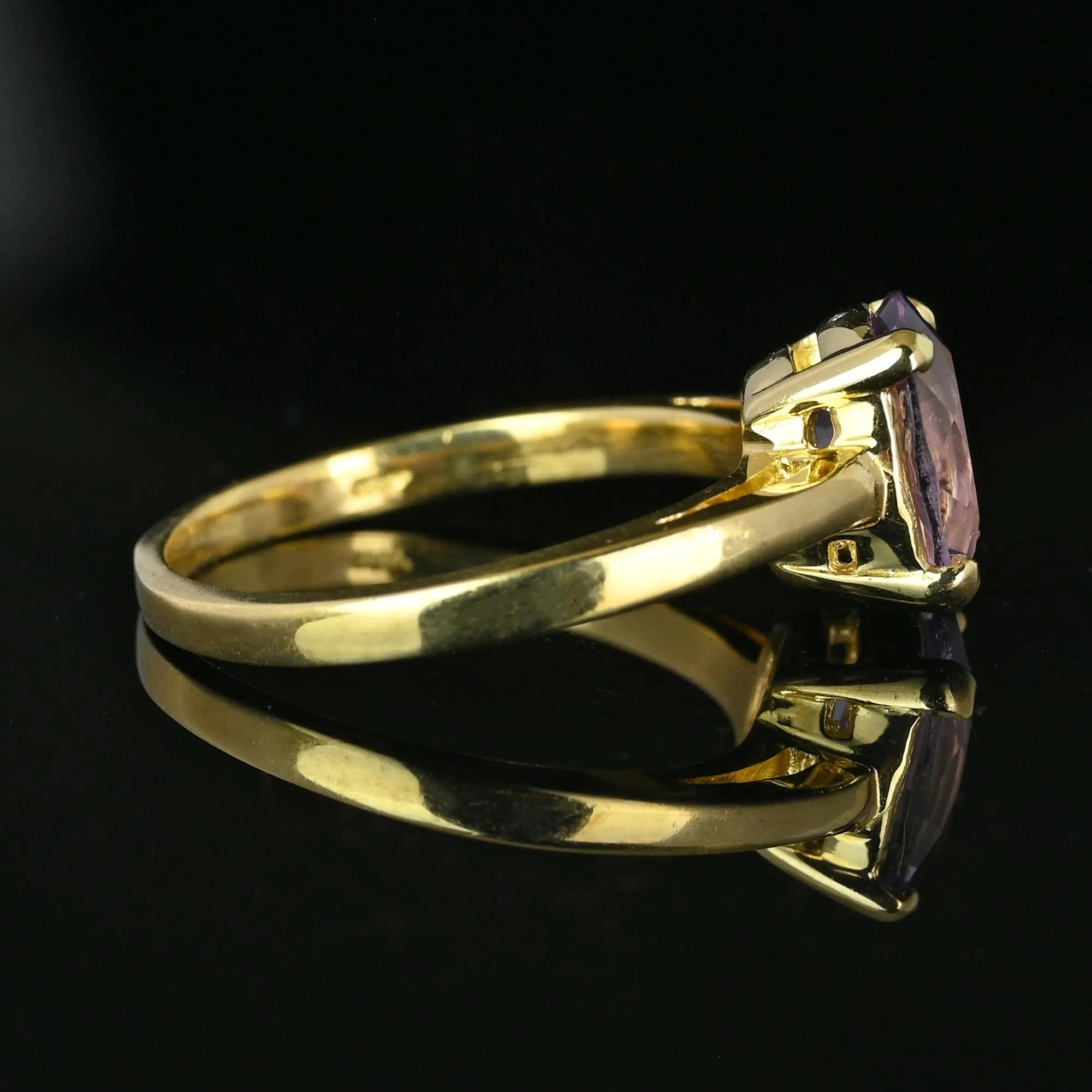 Rose de France Amethyst Solitare Ring in Gold