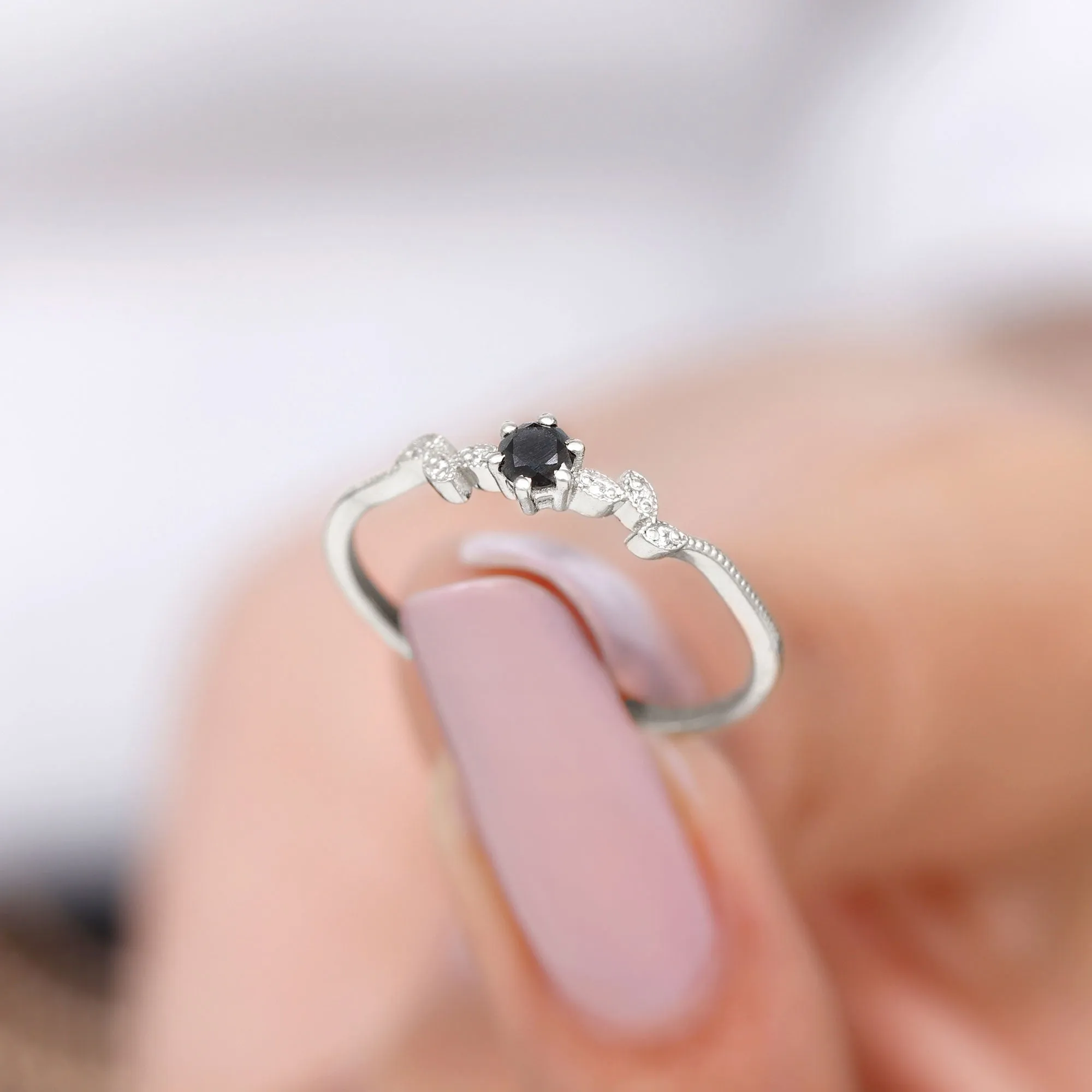 Round Black and White Diamond Minimal Leaf Ring