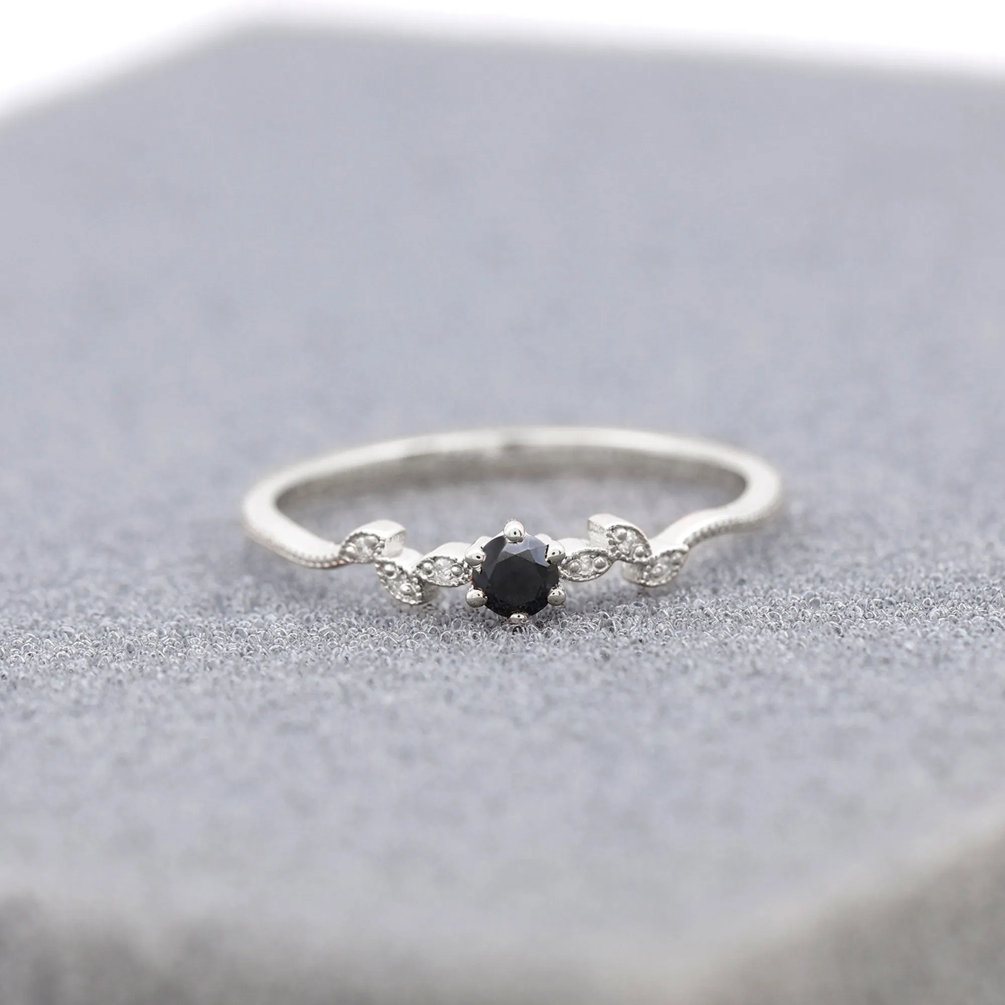 Round Black and White Diamond Minimal Leaf Ring