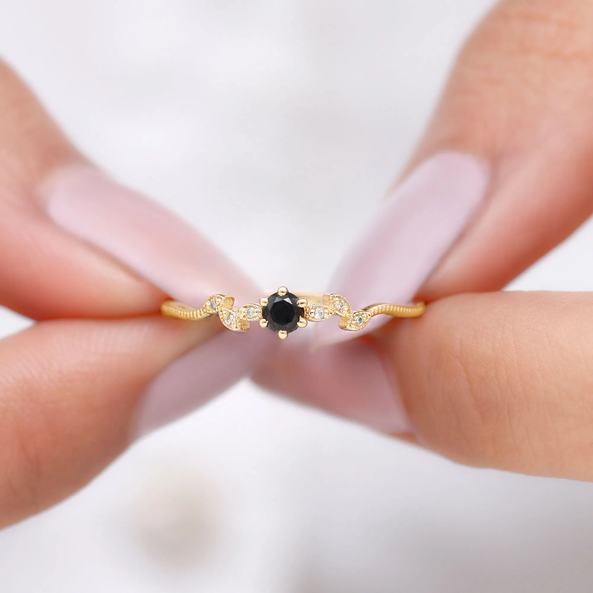 Round Black and White Diamond Minimal Leaf Ring