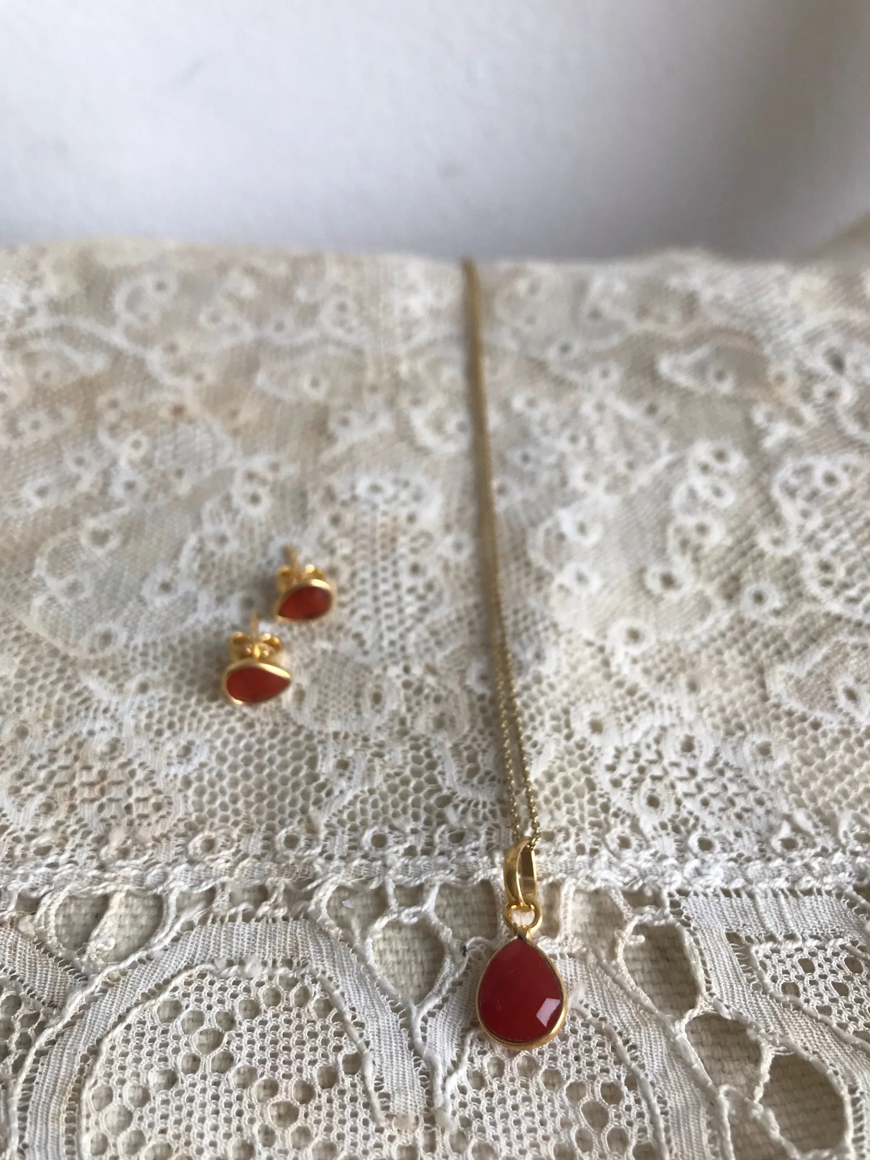 ruby | stone necklace | 24k gold-plated