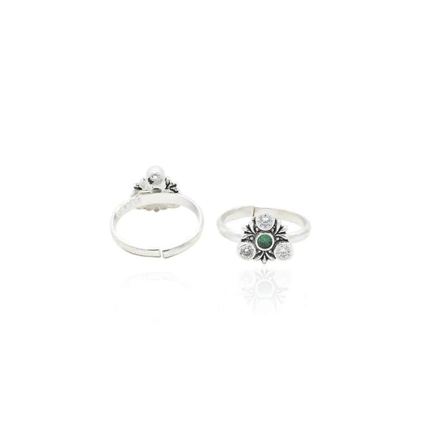 Silver Gleaming Green Toe Rings