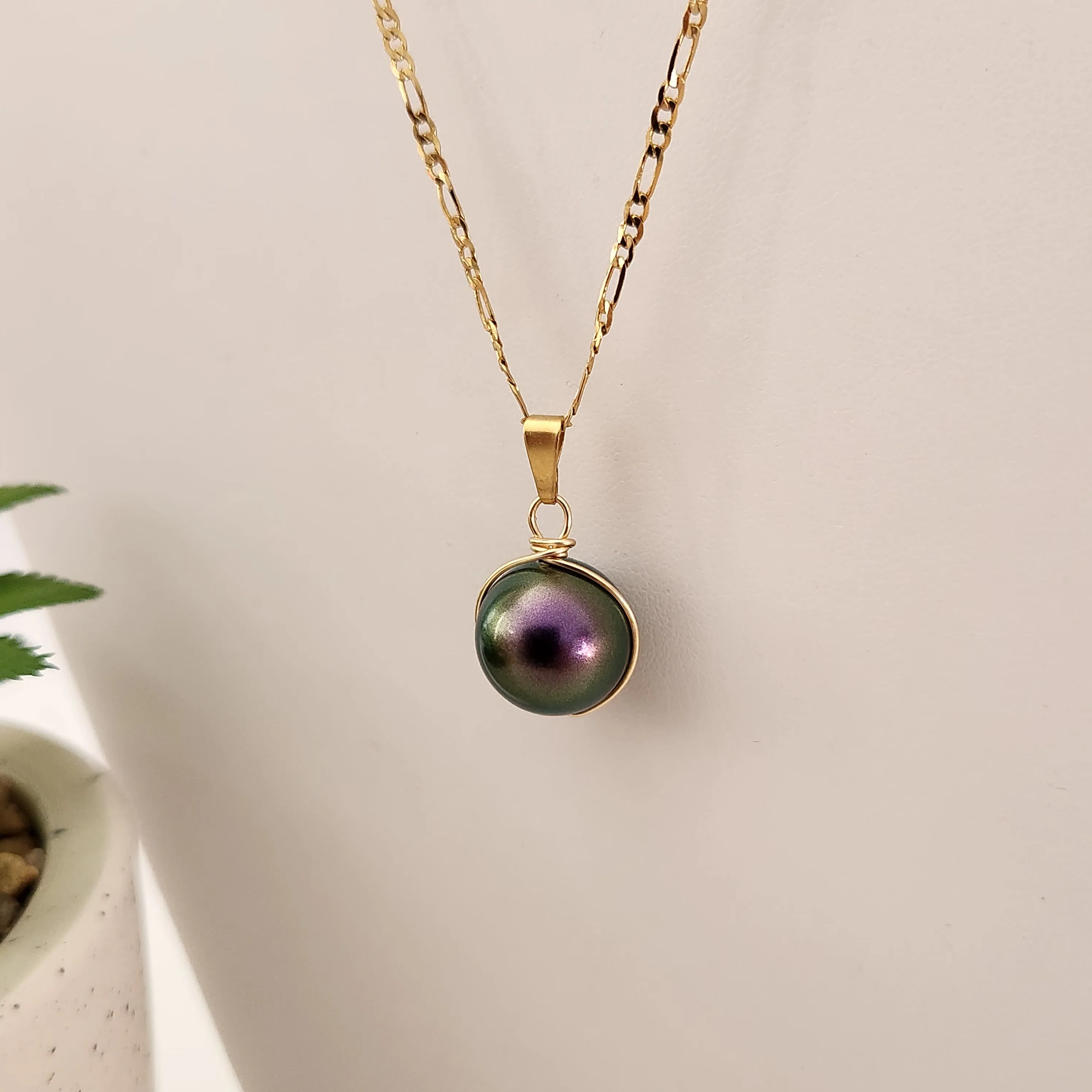 Single Caged - Iridescent Purple Swarovski Pearl's set