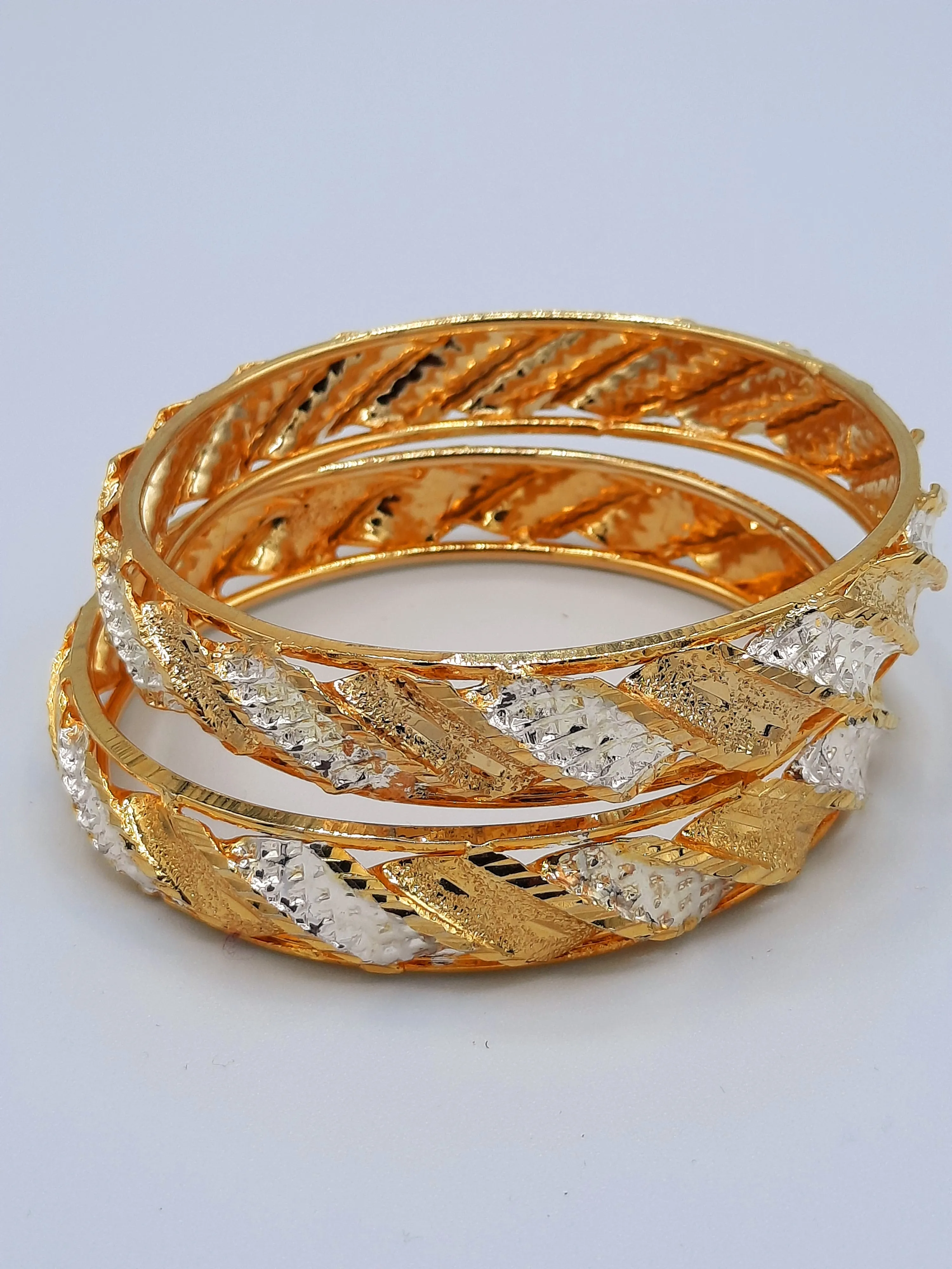 size 2.75 bangle with 2 tone plating gold-plated and silver-plated