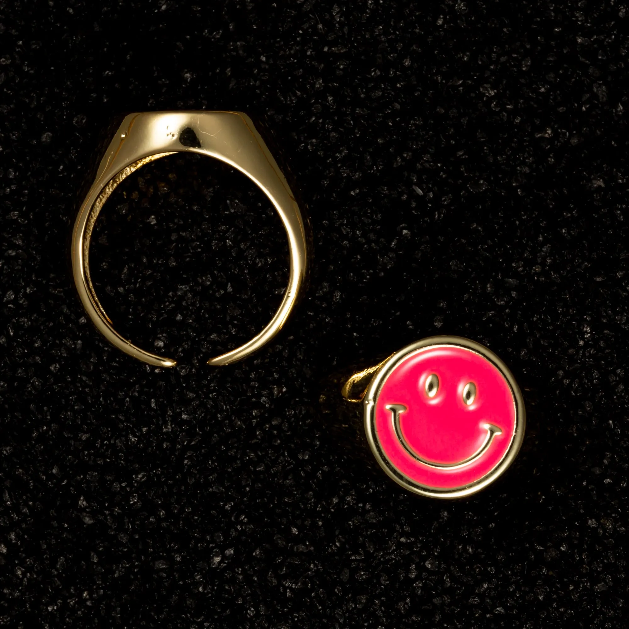 Smiley Face Enamel Ring - Pink