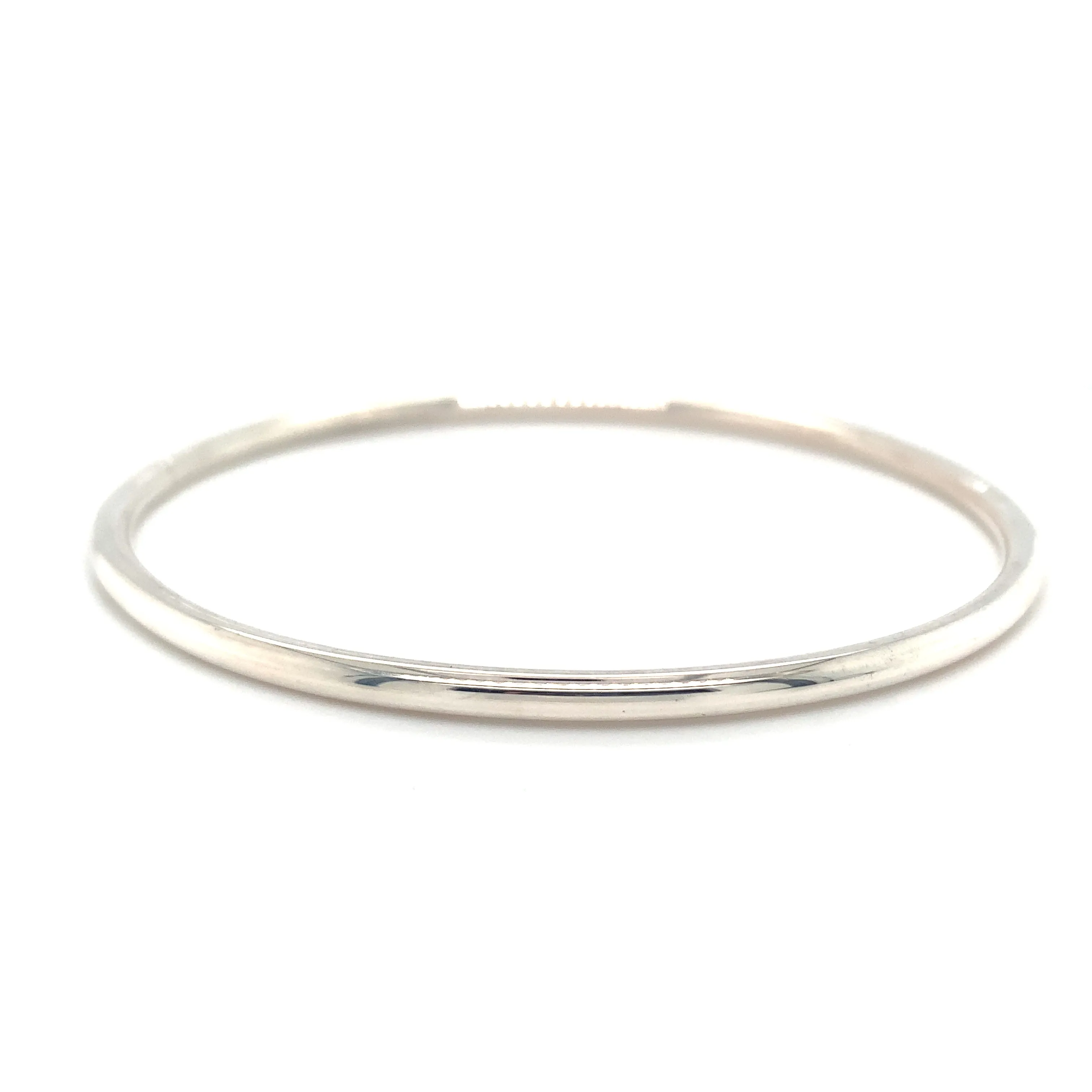 Tadgh Óg Sterling Silver Round Wire Bangle