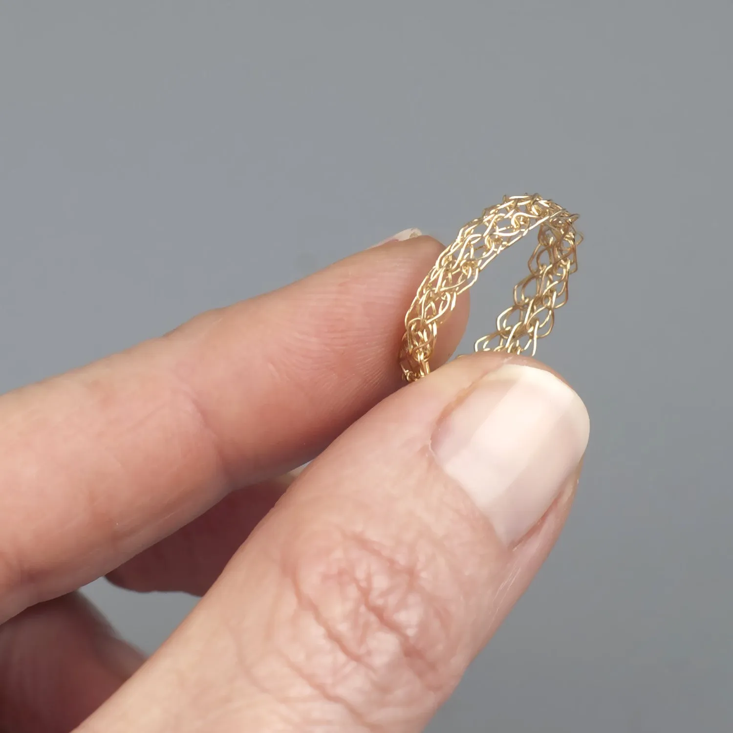 Thin gold ring