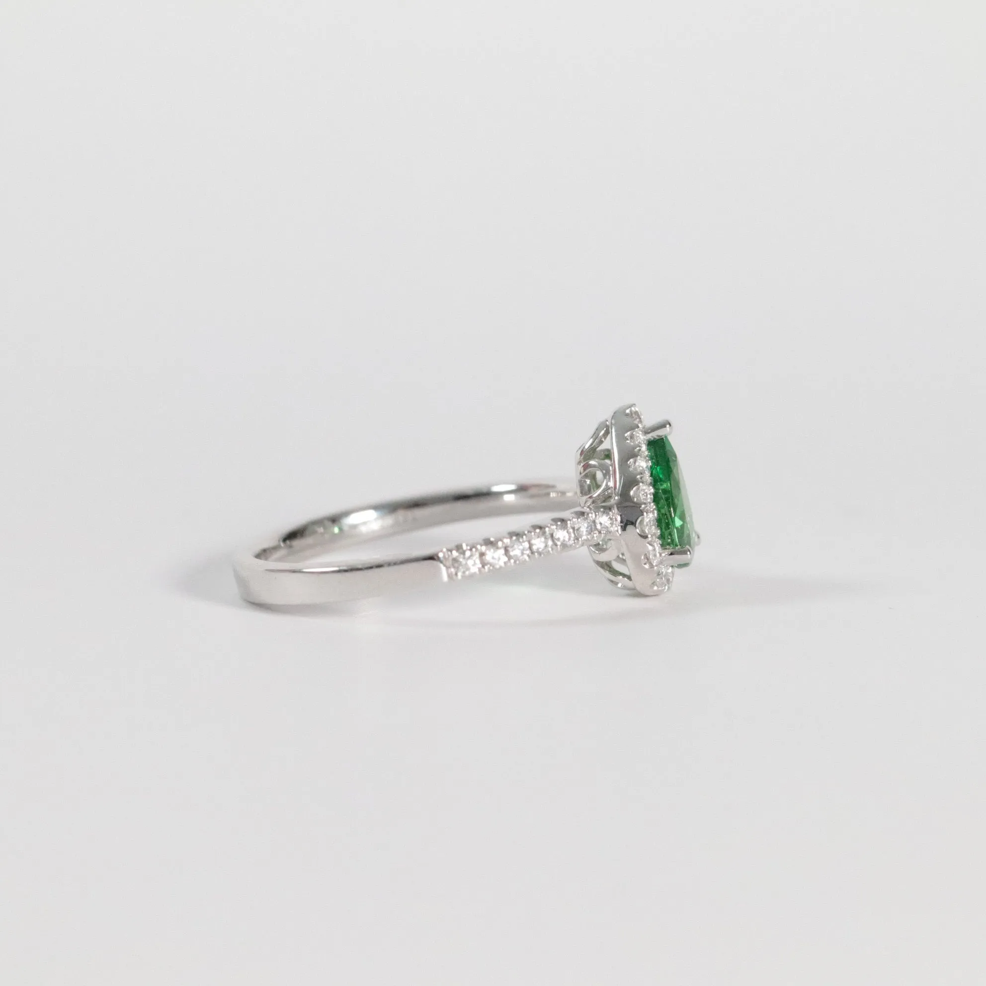 Tsavorite Garnet   Diamond Ring