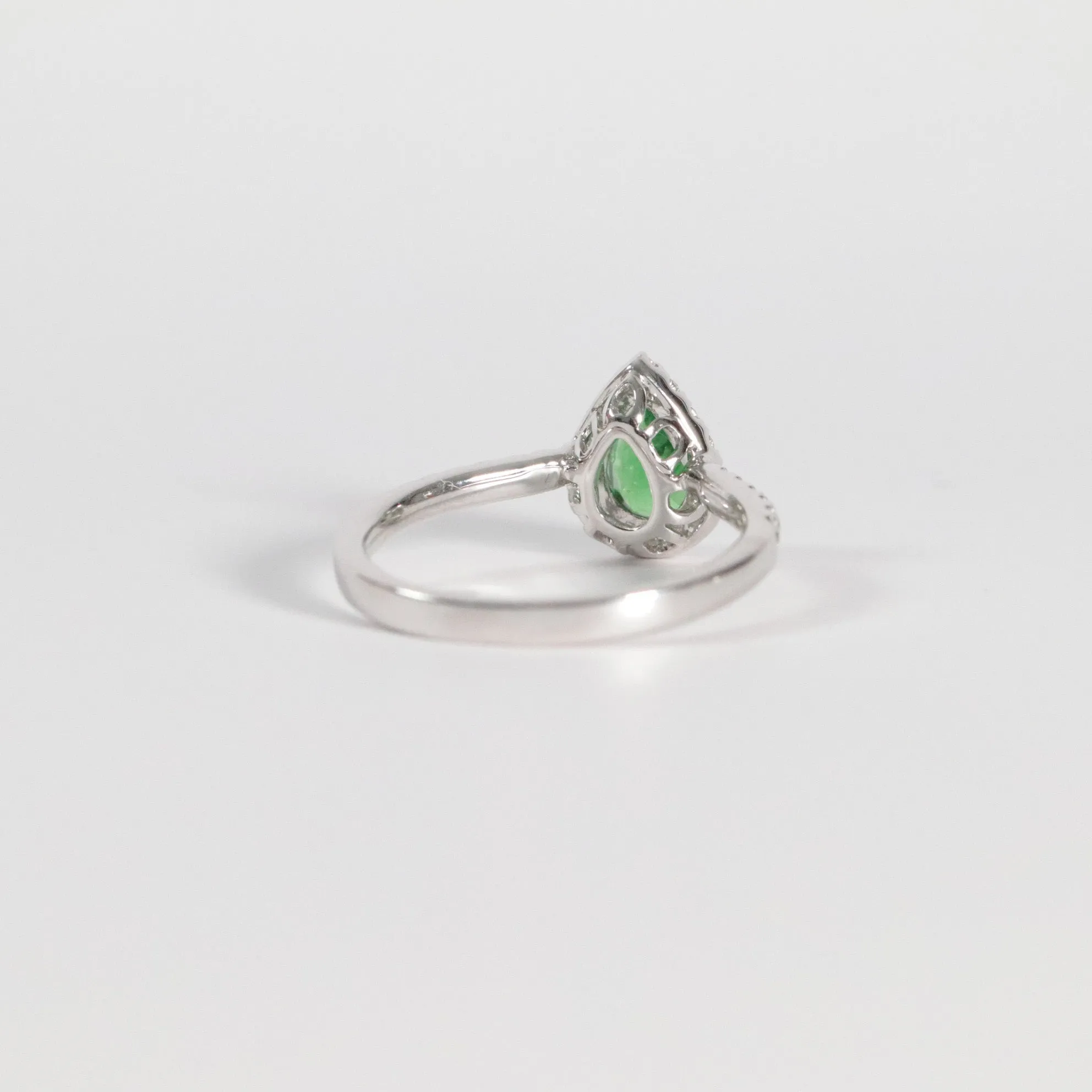 Tsavorite Garnet   Diamond Ring