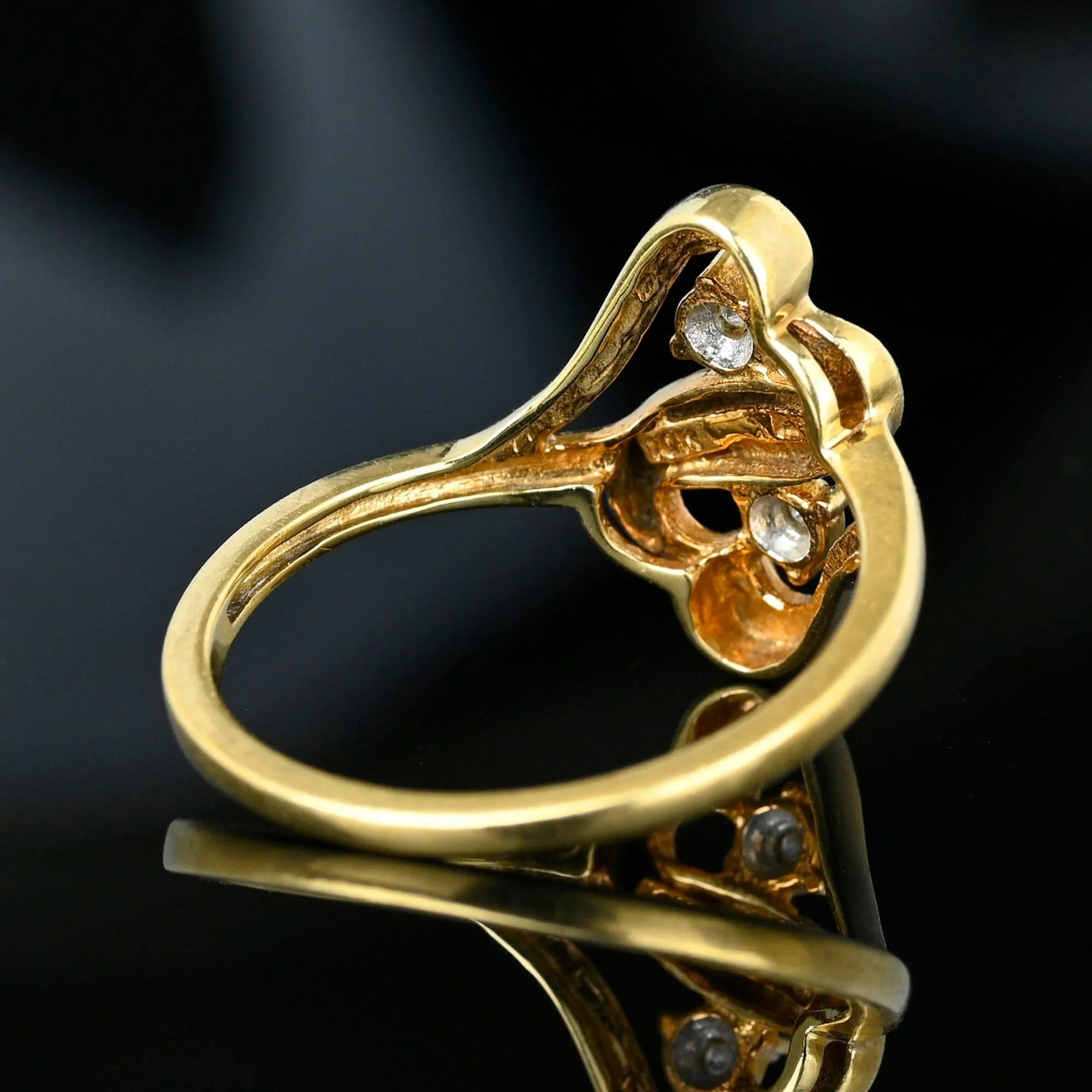 Vintage Stylized Double Heart Diamond Ring in Gold