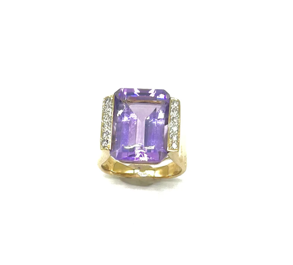 Women’s Emerald Cut Amethyst & Diamond Cathedral Ring.